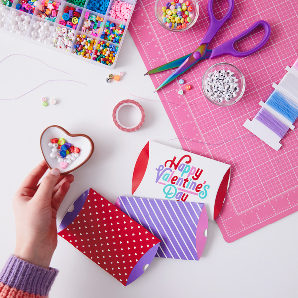 17434 DIY Treatbags Valentines 11