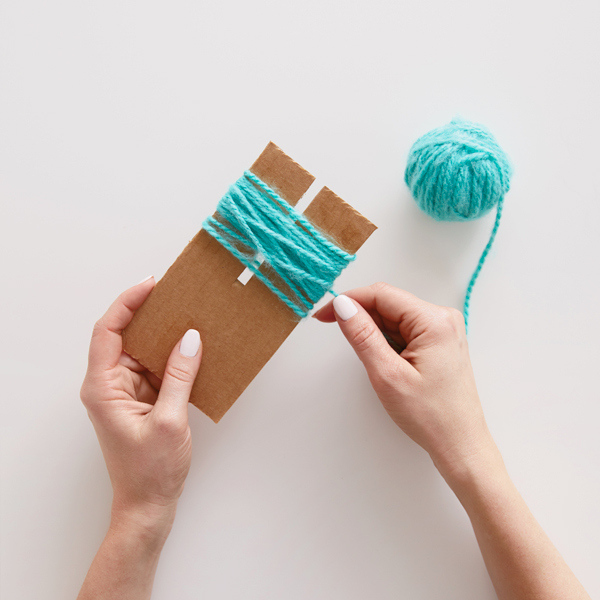 16254 DIY Easter Extras Pom Pom 2