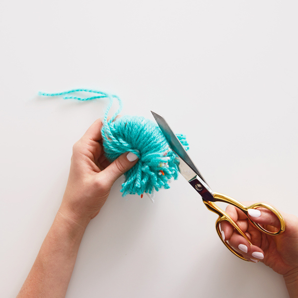 16254 DIY Easter Extras Pom Pom 6