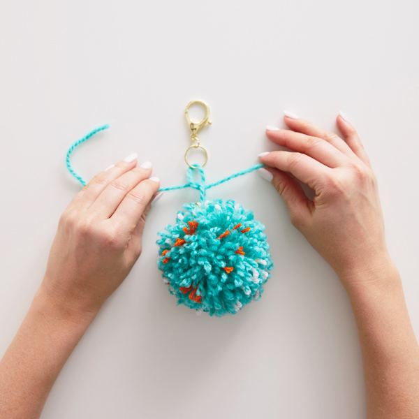 16254 DIY Easter Extras Pom Pom 8