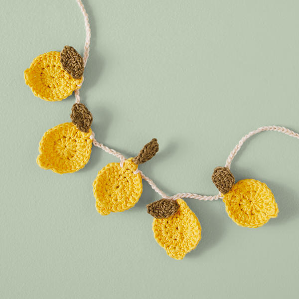 17436 Easter Basket Lemon 10