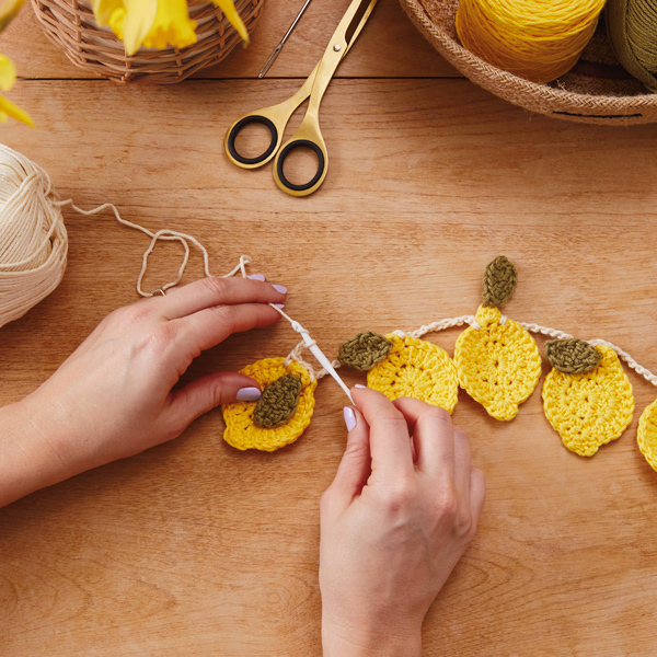 17436 Easter Basket Lemon 9