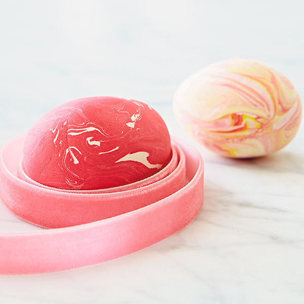 Easter Eggstravaganza Marbled 600