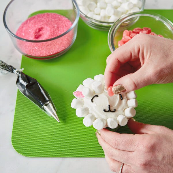 Lamb Cupcakes 7 Jelly bean nose