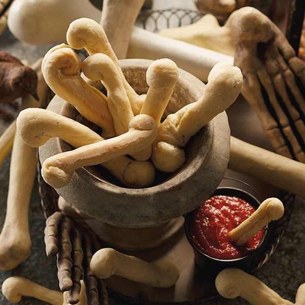 Dem Bones Breadsticks600x600