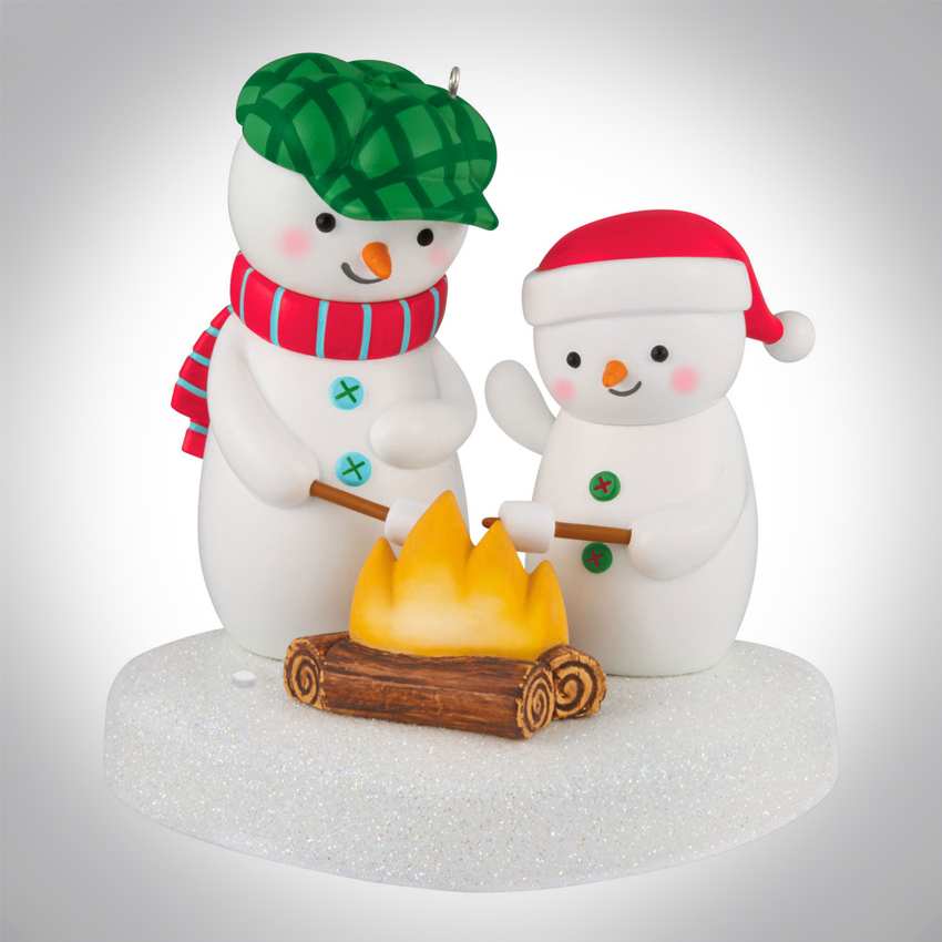 Snowmen Roasting Marshmallows Keepsake Ornament 5 QGO2425 01